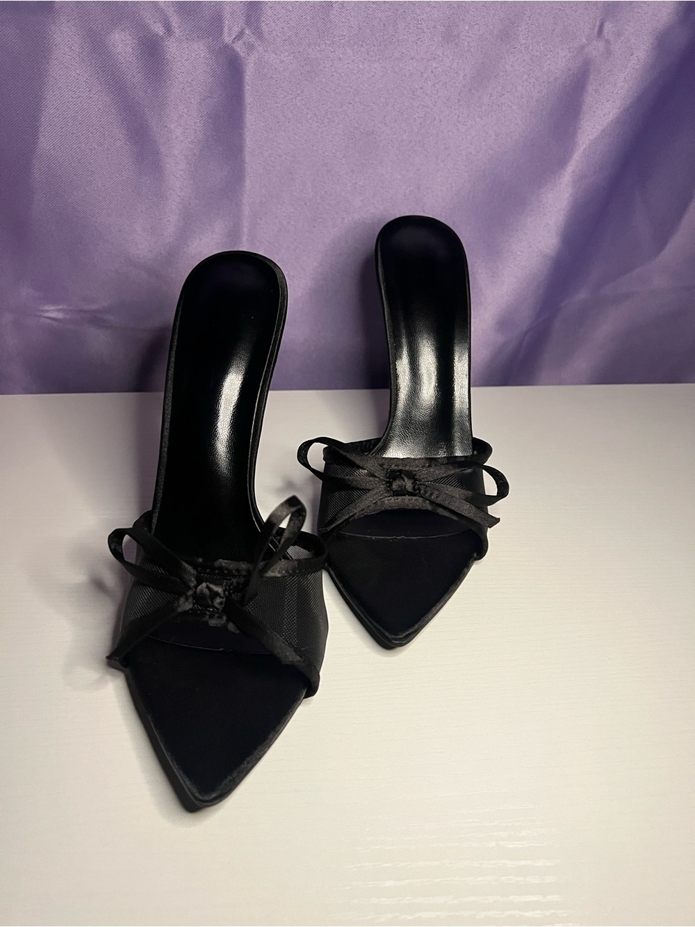 Elegant Black Pointed Toe Slide Heels with Bow Detail